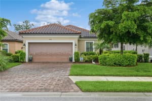 5688 SEMOLINO STREET, NOKOMIS, FL 34275 Sold 11/01/24