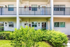 220 SANTA MARIA STREET, VENICE, FL 34285 Sold 10/04/24