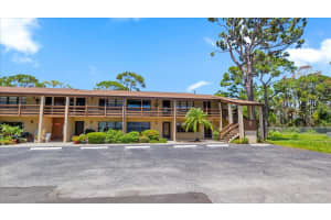 8 QUAILS RUN BOULEVARD, ENGLEWOOD, FL 34223 Sold 07/28/25