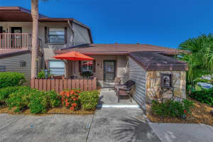 927 CAPRI ISLES BOULEVARD, VENICE, FL 34292 Sold 10/15/24