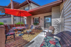 927 CAPRI ISLES BOULEVARD, VENICE, FL 34292 Sold 10/15/24