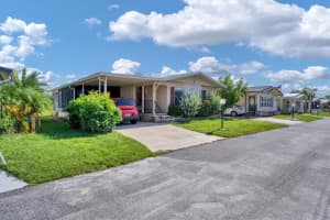 107 TAHITIAN WAY, NORTH PORT, FL 34287 - MLS#MFRN6133947