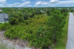 MLS# MFRN6134033, Port Charlotte, Florida 33981