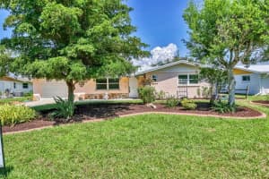 401 PEACH STREET, VENICE, FL 34285 Sold 03/18/25