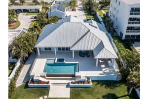 303 BAYSHORE ROAD, NOKOMIS, FL 34275 Sold 01/27/25