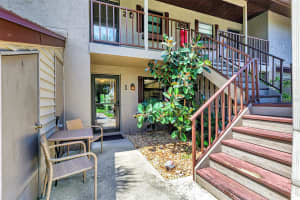 925 CAPRI ISLES BOULEVARD, VENICE, FL 34292 Sold 01/17/25
