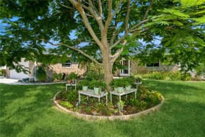 1220 POPLAR AVENUE, VENICE, FL 34285 Sold 01/24/25