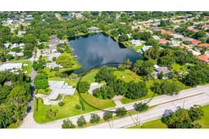 4634 MCINTOSH ROAD, SARASOTA, FL 34233 Sold 09/30/24