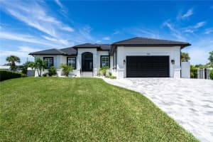 729 LESIA DRIVE, NOKOMIS, FL 34275 Sold 10/21/24