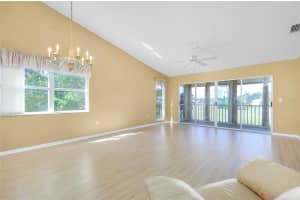 880 BIRD BAY DRIVE, VENICE, FL 34285 Sold 01/28/25