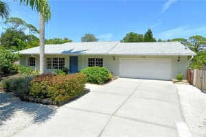 212 AVENIDA DE BAHIA, NOKOMIS, FL 34275 Sold 11/08/24