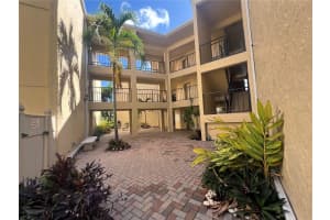 612 BIRD BAY DRIVE, VENICE, FL 34285 Sold 02/26/25
