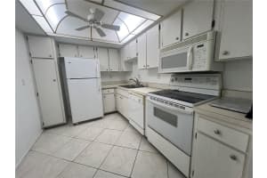 612 BIRD BAY DRIVE, VENICE, FL 34285 Sold 02/26/25