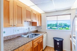 708 TAMIAMI TRAIL, VENICE, FL 34285 Sold 03/26/25