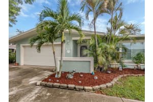 423 PEPPERTREE ROAD, VENICE, FL 34293 Sold 10/30/24