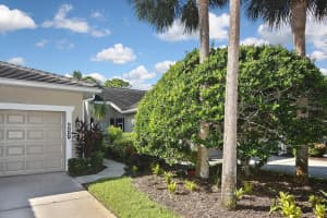 857 TARTAN DRIVE, VENICE, FL 34293 Sold 04/15/25