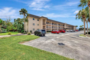 102 CAPRI ISLES BOULEVARD, VENICE, FL 34292 Sold 11/04/24