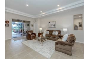 2207 CHENILLE COURT, VENICE, FL 34292 Sold 12/27/24