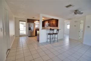 1305 GULF COAST BOULEVARD, VENICE, FL 34285 Sold 02/14/25