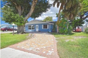 255 SHAMROCK BOULEVARD, VENICE, FL 34293 Sold 04/10/25