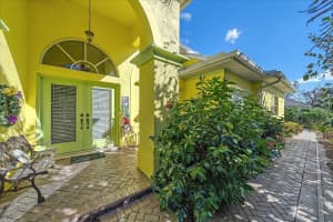1622 LANDFALL DRIVE, NOKOMIS, FL 34275 Sold 03/27/25
