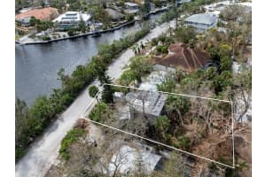 671 AVENIDA DEL NORTE, SARASOTA, FL 34242 Sold 01/30/25