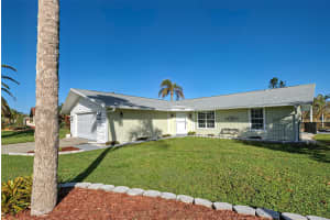 120 HOURGLASS DRIVE, VENICE, FL 34293 Sold 02/19/25