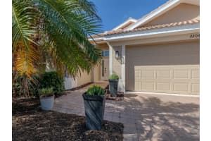 2204 WEAVER BIRD LANE, VENICE, FL 34292 Sold 01/24/25
