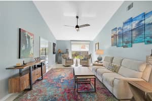 272 SOUTHAMPTON DRIVE, VENICE, FL 34293 Sold 01/27/25