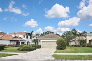 12236 STUART DRIVE, VENICE, FL 34293 Sold 04/25/25