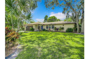 2512 REGATTA DRIVE, SARASOTA, FL 34231 - MLS#MFRN6135391