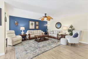 815 MONTROSE DRIVE, VENICE, FL 34293 Sold 08/29/25