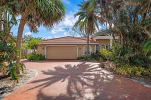 589 FLAMINGO DRIVE, VENICE, FL 34285 Sold 12/27/24
