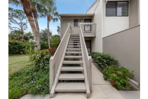 610 BIRD BAY DRIVE, VENICE, FL 34285 Sold 12/20/24