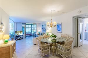 612 BIRD BAY DRIVE, VENICE, FL 34285 - MLS#MFRN6135532