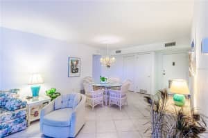 612 BIRD BAY DRIVE, VENICE, FL 34285 - MLS#MFRN6135532