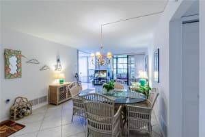 612 BIRD BAY DRIVE, VENICE, FL 34285 - MLS#MFRN6135532