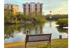 37 HATCHETT CREEK ROAD, VENICE, FL 34285 Sold 05/14/25