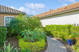 5837 SEMOLINO STREET, NOKOMIS, FL 34275 Sold 04/16/25