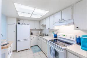 612 BIRD BAY DRIVE, VENICE, FL 34285 Sold 03/13/25