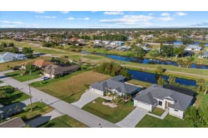 52 FAIRWAY ROAD, ROTONDA WEST, FL 33947 - MLS#MFRN6135776