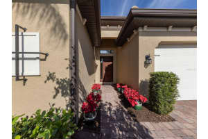 148 MARAVIYA BOULEVARD, NOKOMIS, FL 34275 Sold 04/04/25