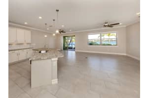 148 MARAVIYA BOULEVARD, NOKOMIS, FL 34275 Sold 04/04/25