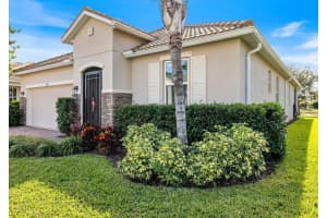 2049 MESIC HAMMOCK WAY, VENICE, FL 34292 - MLS#MFRN6135915