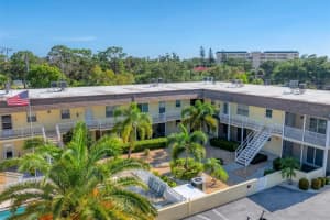 409 MANATEE COURT, VENICE, FL 34285 Sold 01/30/25