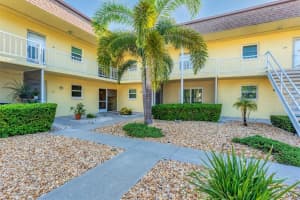 409 MANATEE COURT, VENICE, FL 34285 Sold 01/30/25