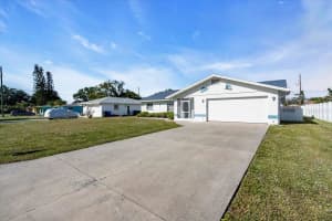1316 LAUREL AVENUE, VENICE, FL 34285 Sold 01/29/25