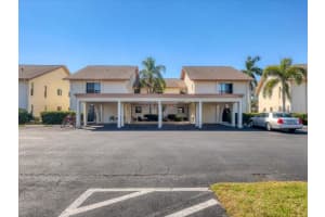 1743 LAKE PLACE, VENICE, FL 34293 Sold 04/14/25