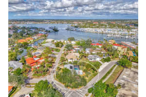 301 NASSAU STREET, VENICE, FL 34285 Sold 04/11/25