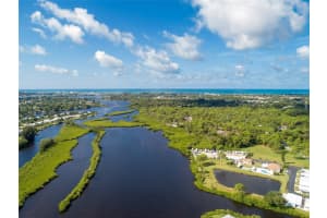98 CAPTAIN KIDD CIRCLE, NOKOMIS, FL 34275 Sold 04/30/25